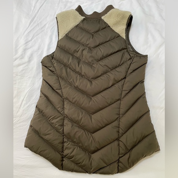 Athleta // Puffy Vest // Shearling // Medium - Picture 7 of 10